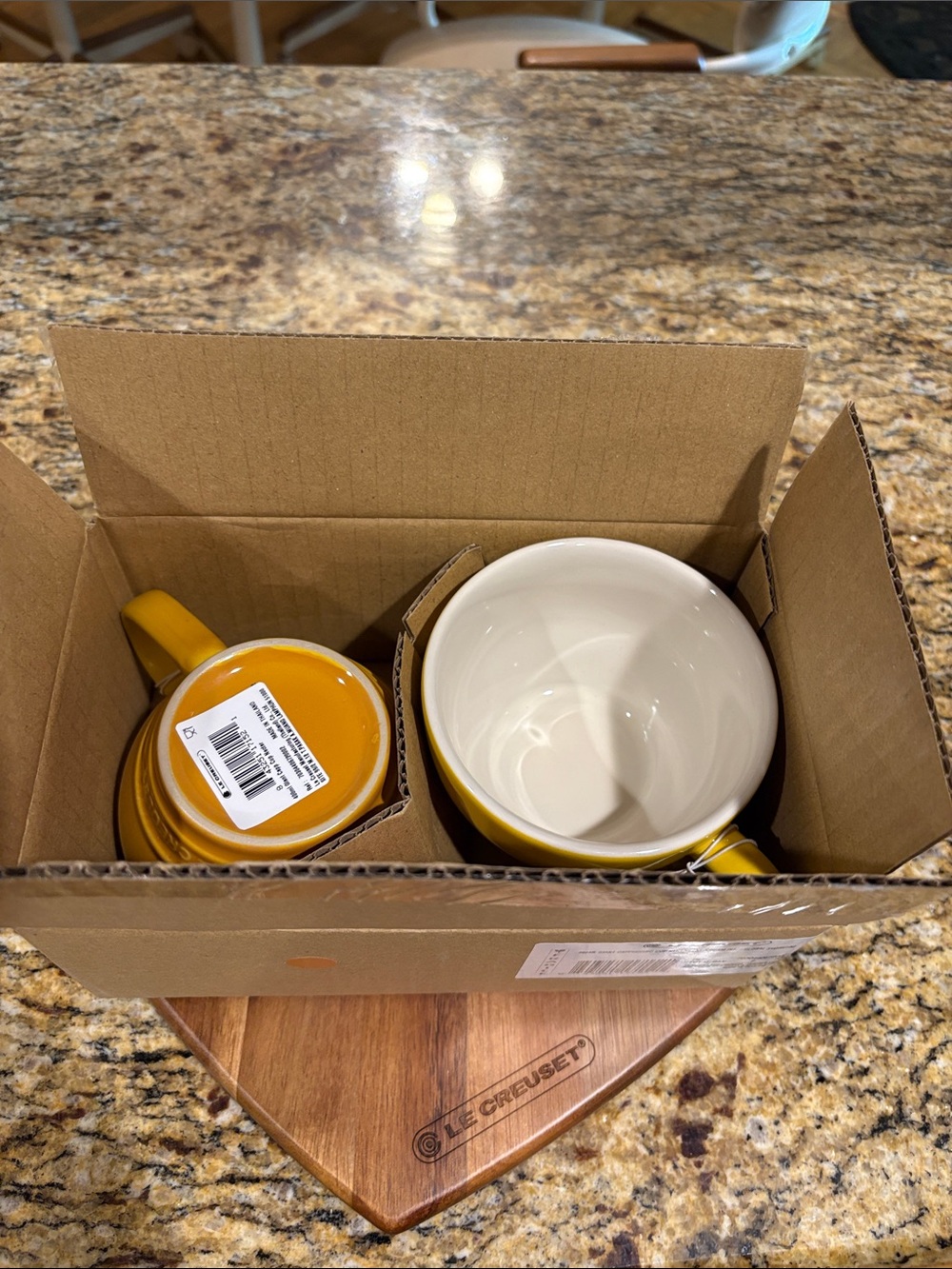 Le Creuset Giant Cappuccino Cup, set of 2, Nectar - Picture 7 of 8